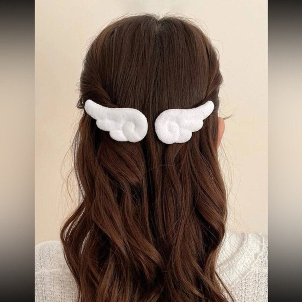👼 Awesome 2 Piece Set Of Angel Wing Hair Clips 👼